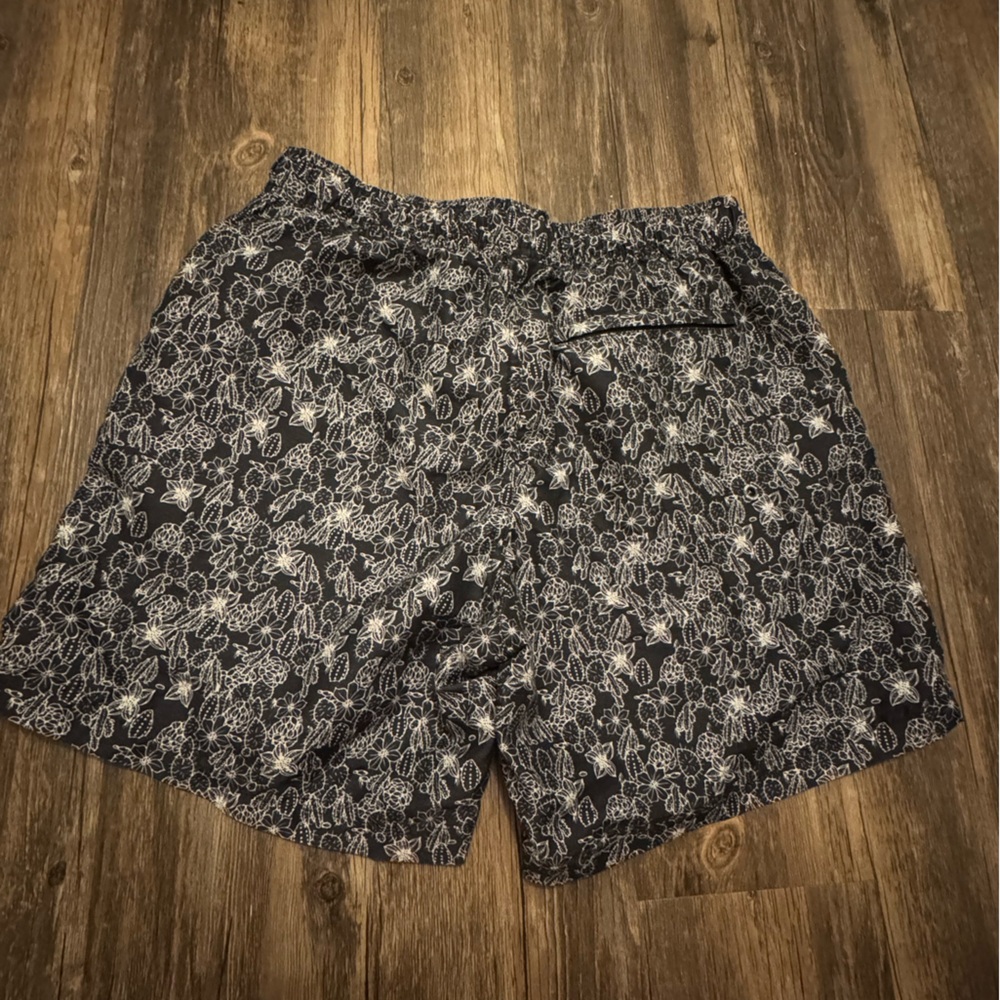 Perry Ellis Swim Trunks - Picture 2 of 3
